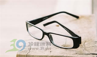 劣质眼镜致近视度数上升